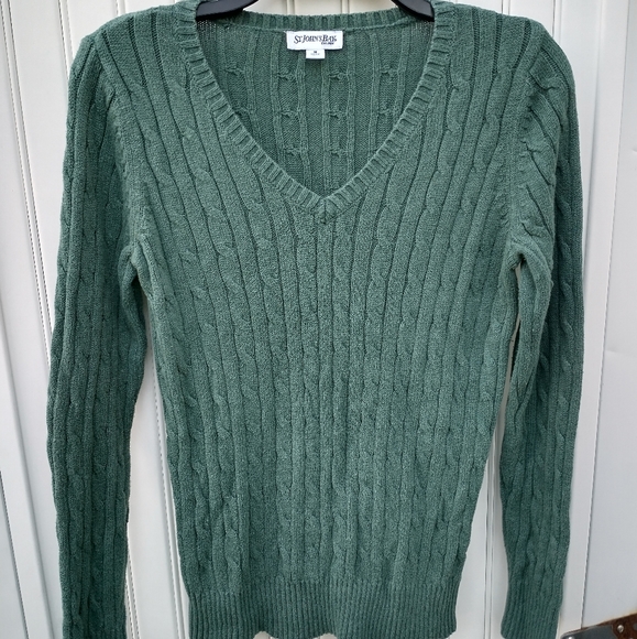 2 Women's Sweaters Lot - Picture 4 of 5